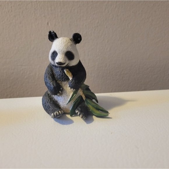 Schleich Panda Bears Set of 3 - Picture 3 of 4